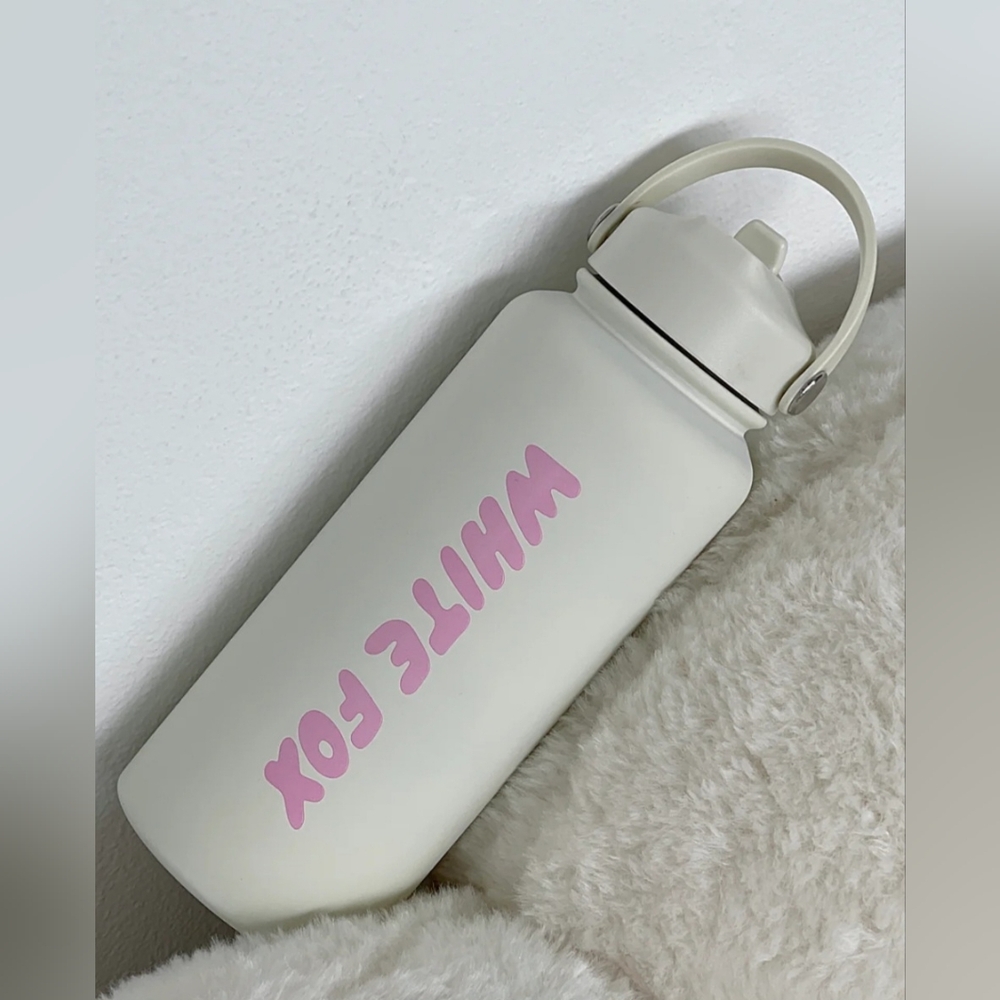 White Fox 32 Ounce Hydration Watter Bottle